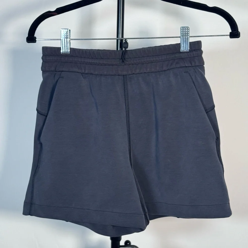 NWOT Lululemon Softstreme High-Rise Short 4